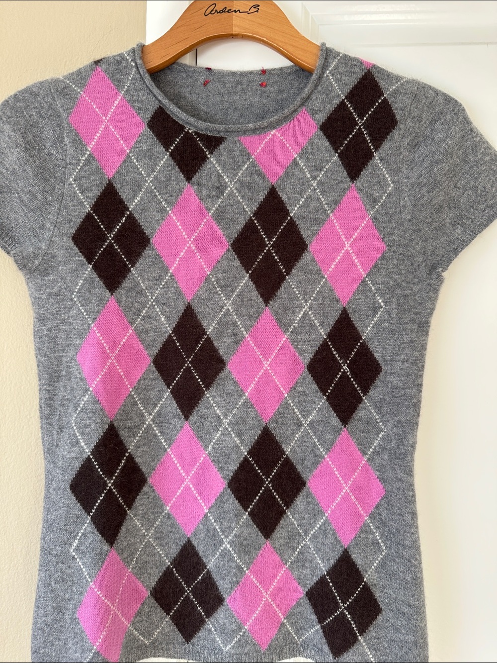 Saks Red Label Cashmere Sweater Top with Pink & Brown Argyle